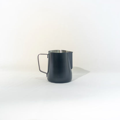 USS Milk Pitcher 600ml Black/White/Silver