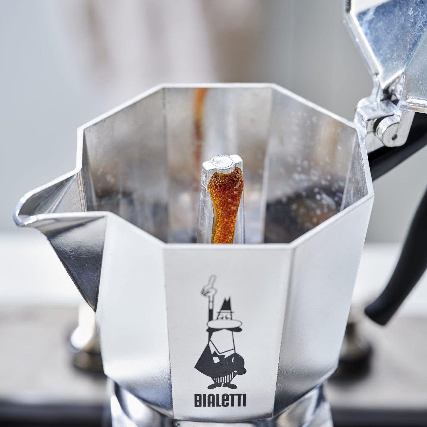 Bialetti Moka Pot Express Series – Italian Stovetop Espresso Maker, Aluminium Coffee Maker